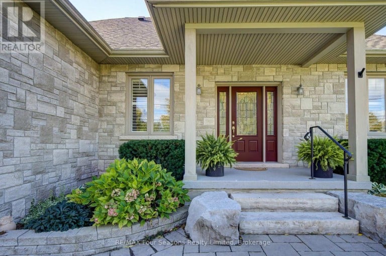 212 PEARSON STREET, Meaford, Ontario, N4L1Y4