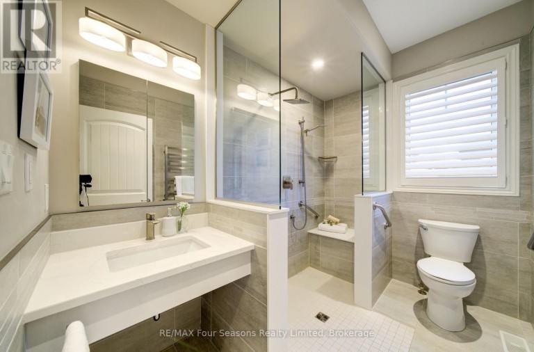 212 PEARSON STREET, Meaford, Ontario, N4L1Y4