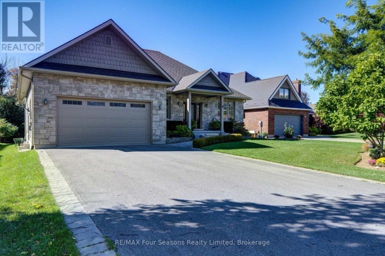 212 PEARSON STREET, Meaford, Ontario, N4L1Y4