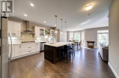 212 PEARSON STREET Meaford Ontario photo 6