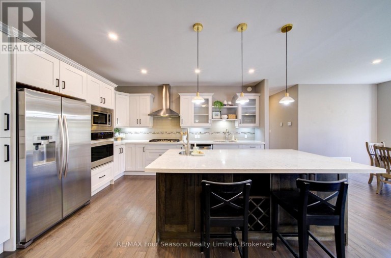 212 PEARSON STREET, Meaford, Ontario, N4L1Y4