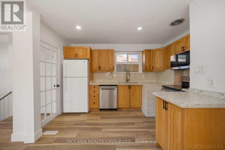 17 BARLOW ROAD, Toronto (Woburn), Ontario, M1G2B5