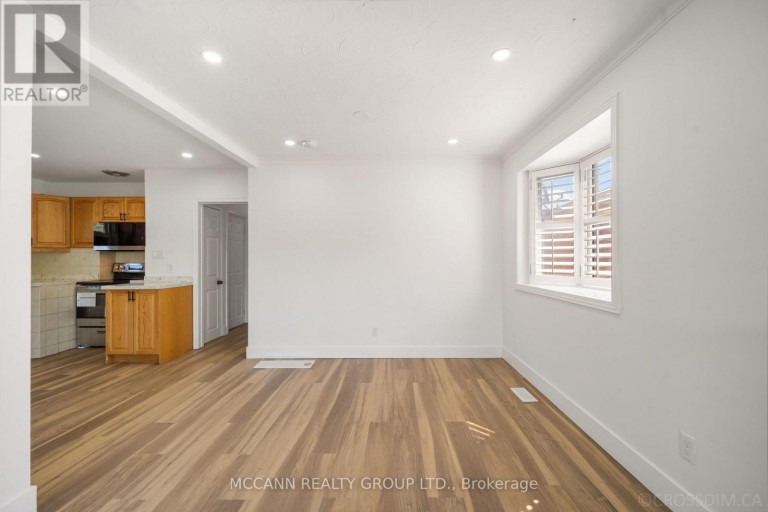 17 BARLOW ROAD, Toronto (Woburn), Ontario, M1G2B5