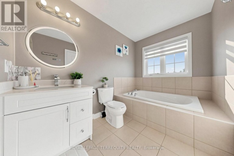 199 ARMSTRONG CRESCENT, Bradford West Gwillimbury (Bradford), Ontario, L3Z0L3