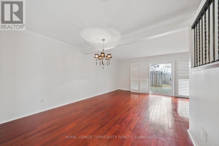 1825 HYDE MILL CRESCENT, Mississauga (Streetsville), Ontario, L5N0A7