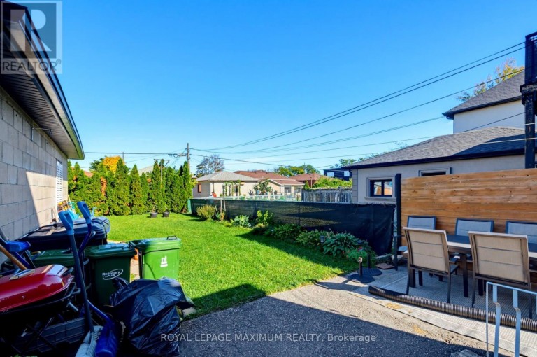 84 GILLEY ROAD, Toronto (Downsview-Roding-CFB), Ontario, M3K1L7