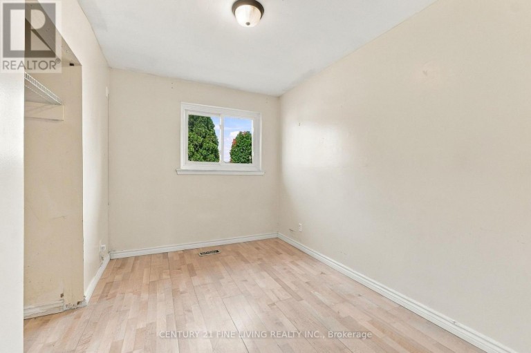 132 BRENTWOOD DRIVE, Brampton (Avondale), Ontario, L6T1R2