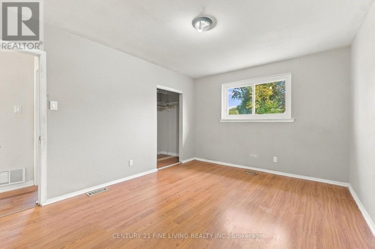 132 BRENTWOOD DRIVE, Brampton (Avondale), Ontario, L6T1R2