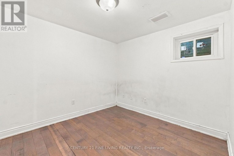 132 BRENTWOOD DRIVE, Brampton (Avondale), Ontario, L6T1R2