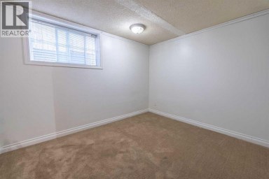 53 Kentish Drive SW Calgary Alberta photo 25