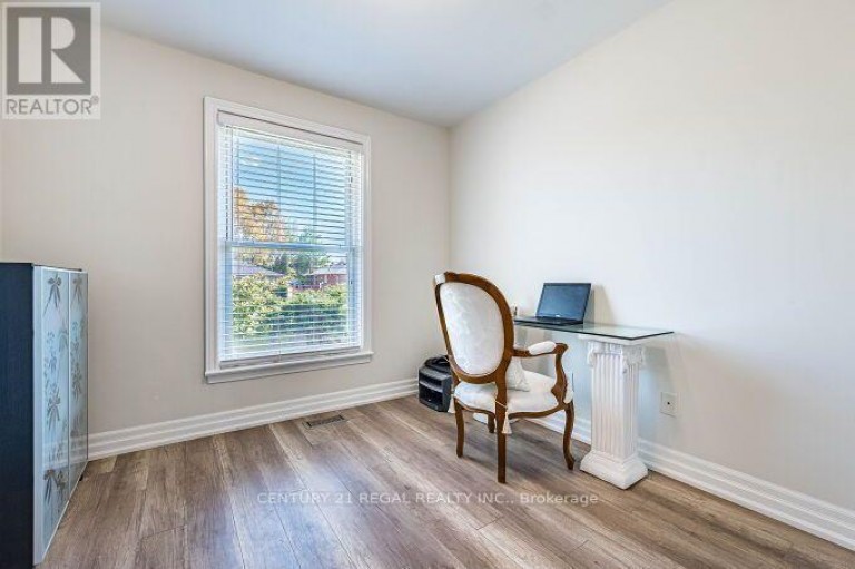 2 ALDERBURY CRESCENT, Brampton (Avondale), Ontario, L6T1P6