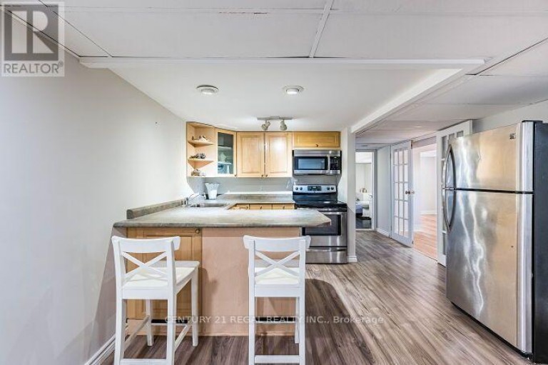 2 ALDERBURY CRESCENT, Brampton (Avondale), Ontario, L6T1P6