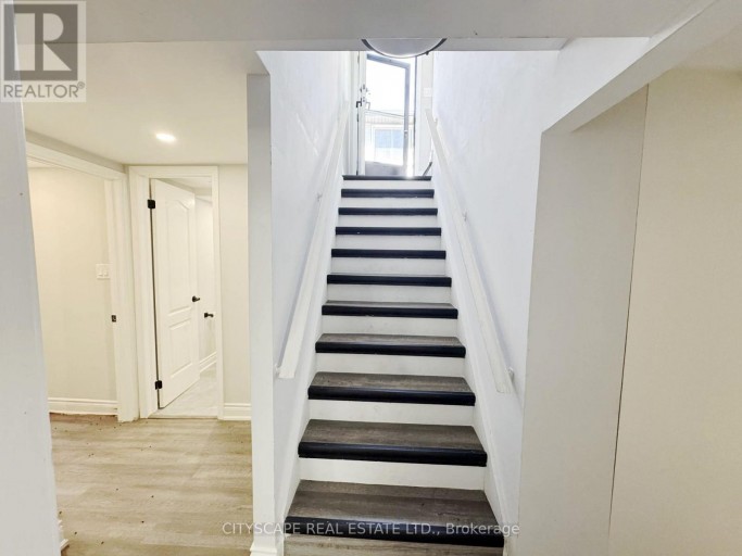 205 BONAVENTURE DRIVE, Hamilton (Gilbert), Ontario, L9C4R1
