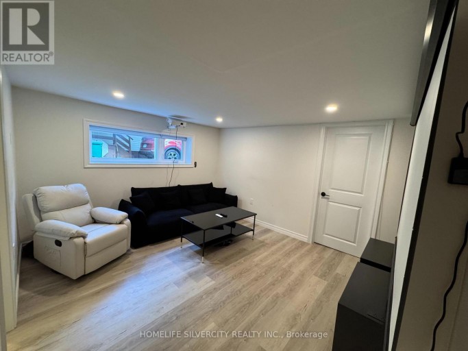 7413 JORDAN AVENUE, Niagara Falls (Oldfield), Ontario, L2G5N3