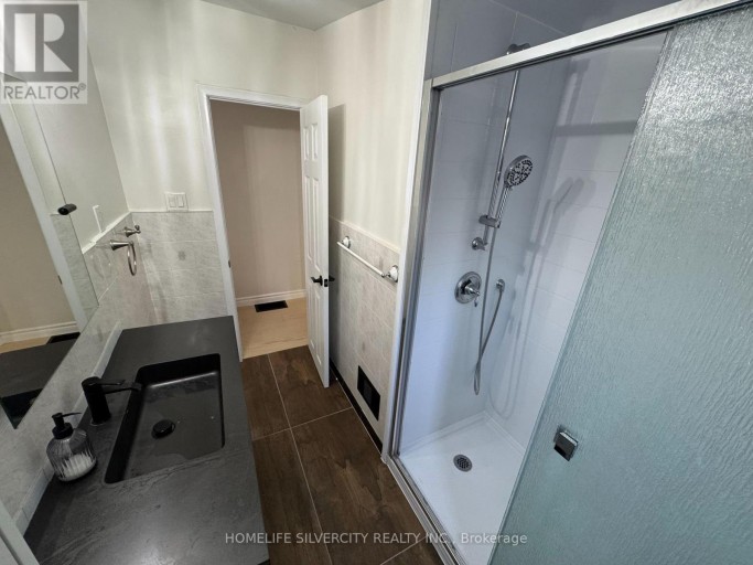 7413 JORDAN AVENUE, Niagara Falls (Oldfield), Ontario, L2G5N3