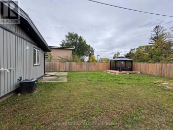 7413 JORDAN AVENUE Niagara Falls (Oldfield) Ontario photo 42
