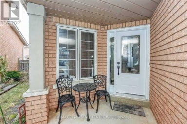 764 AVOCADO CRESCENT Mississauga (Meadowvale Village) Ontario photo 2