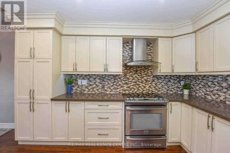 764 AVOCADO CRESCENT, Mississauga (Meadowvale Village), Ontario, L5W1H4