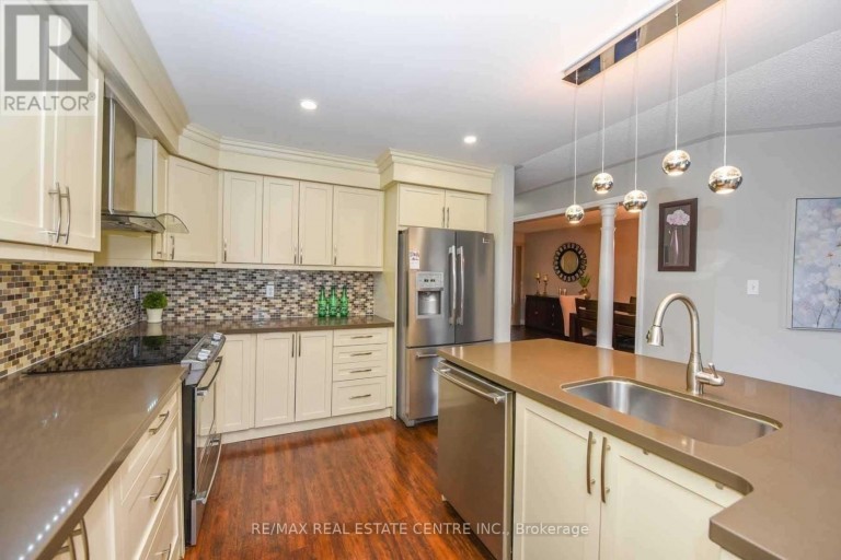 764 AVOCADO CRESCENT, Mississauga (Meadowvale Village), Ontario, L5W1H4