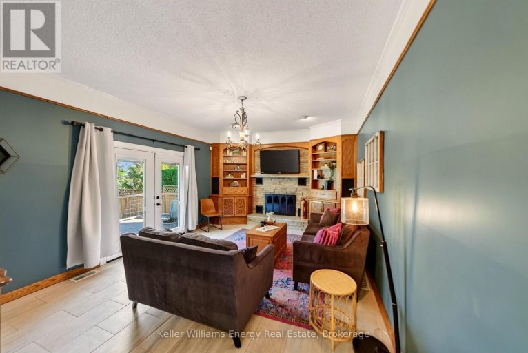 28 BRIARWOOD CRESCENT, Belleville (Belleville Ward), Ontario, K8N5K9