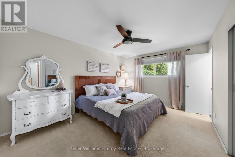 28 BRIARWOOD CRESCENT, Belleville (Belleville Ward), Ontario, K8N5K9