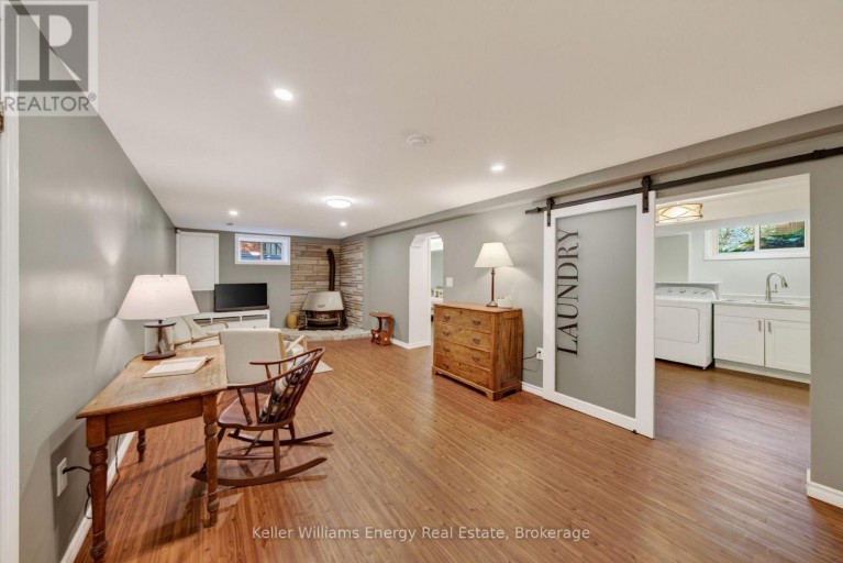 28 BRIARWOOD CRESCENT, Belleville (Belleville Ward), Ontario, K8N5K9