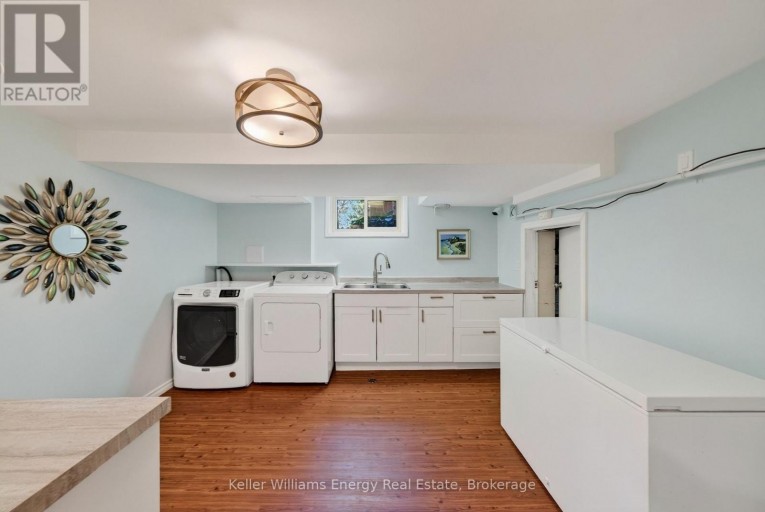 28 BRIARWOOD CRESCENT, Belleville (Belleville Ward), Ontario, K8N5K9