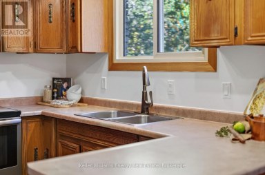 28 BRIARWOOD CRESCENT Belleville (Belleville Ward) Ontario photo 48
