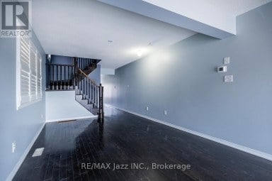 30 LLOYDMINSTER AVENUE Ajax (Central East) Ontario photo 10