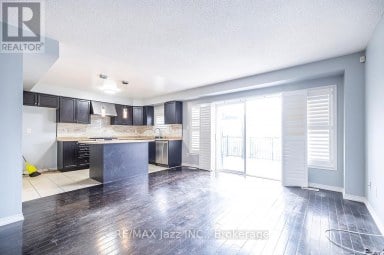 30 LLOYDMINSTER AVENUE Ajax (Central East) Ontario photo 13