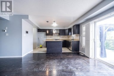 30 LLOYDMINSTER AVENUE Ajax (Central East) Ontario photo 14