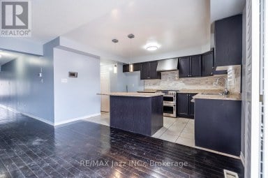 30 LLOYDMINSTER AVENUE Ajax (Central East) Ontario photo 16