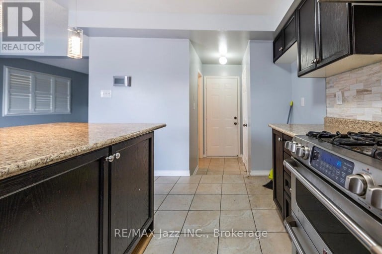 30 LLOYDMINSTER AVENUE, Ajax (Central East), Ontario, L1Z0N8