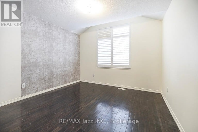 30 LLOYDMINSTER AVENUE, Ajax (Central East), Ontario, L1Z0N8