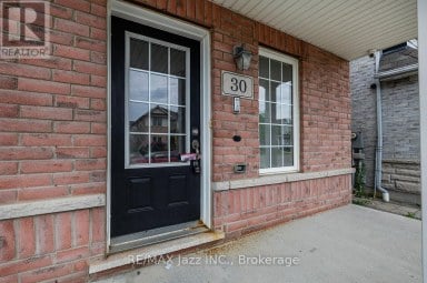 30 LLOYDMINSTER AVENUE Ajax (Central East) Ontario photo 4