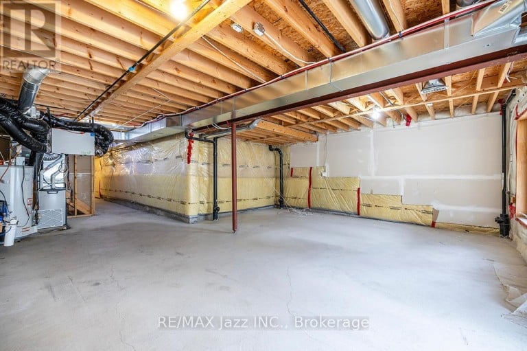 30 LLOYDMINSTER AVENUE, Ajax (Central East), Ontario, L1Z0N8