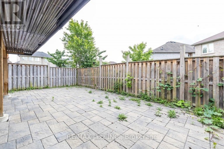 30 LLOYDMINSTER AVENUE, Ajax (Central East), Ontario, L1Z0N8