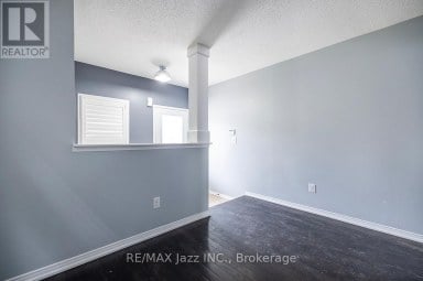 30 LLOYDMINSTER AVENUE Ajax (Central East) Ontario photo 7