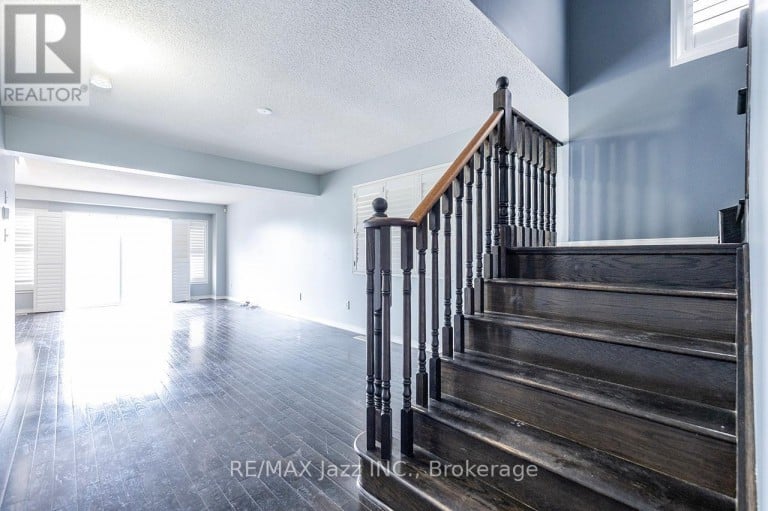 30 LLOYDMINSTER AVENUE, Ajax (Central East), Ontario, L1Z0N8