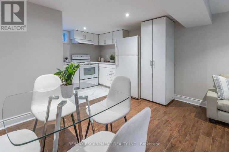 788 UPPER GAGE AVENUE, Hamilton (Macassa), Ontario, L8V4K4