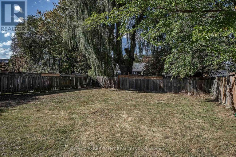 788 UPPER GAGE AVENUE, Hamilton (Macassa), Ontario, L8V4K4