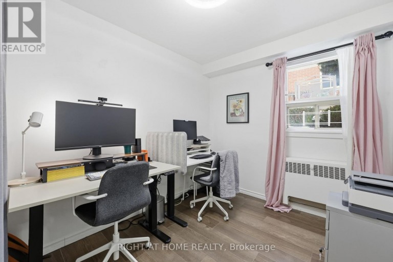 11 - 223 MACNAB STREET S, Hamilton (Durand), Ontario, L8P3C9