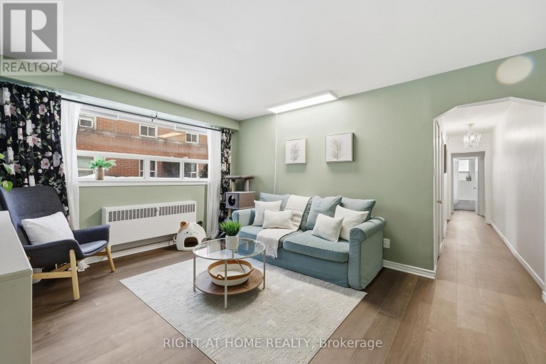 11 - 223 MACNAB STREET S, Hamilton (Durand), Ontario, L8P3C9