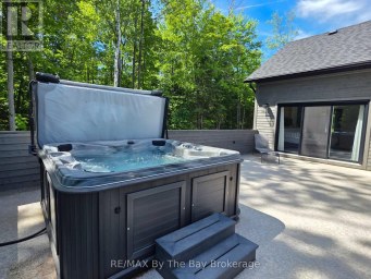 95 SPRUCE STREET Tiny Ontario photo 21