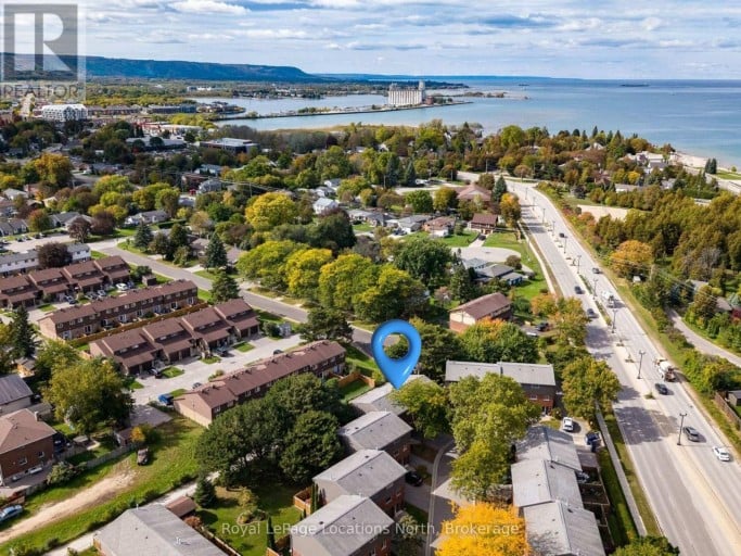 467 ONTARIO STREET, Collingwood, Ontario, L9Y4B9