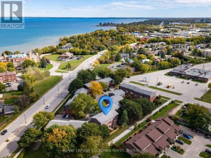 467 ONTARIO STREET, Collingwood, Ontario, L9Y4B9