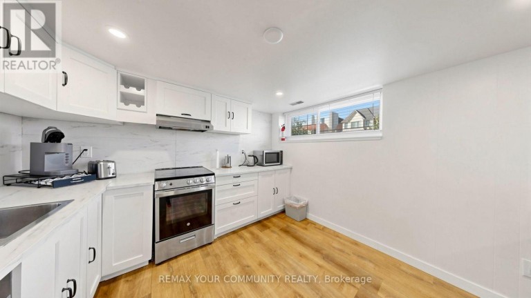 487 HOUNSLOW AVENUE, Toronto (Willowdale West), Ontario, M2R1J1