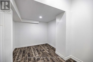 10 MOSES CRESCENT Clarington (Bowmanville) Ontario photo 41