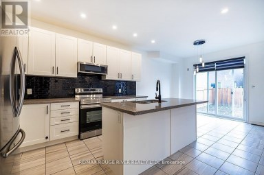 10 MOSES CRESCENT Clarington (Bowmanville) Ontario photo 7