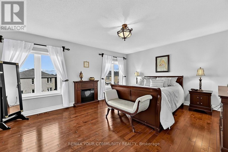 161 RICHARDSON CRESCENT, Bradford West Gwillimbury (Bradford), Ontario, L3Z0N5